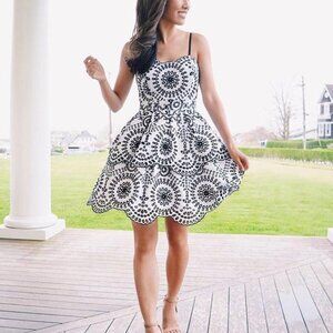 Express Embroidered Tiered Eyelet Cami Dress – Black & White